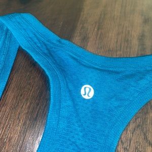 Lululemon tank top